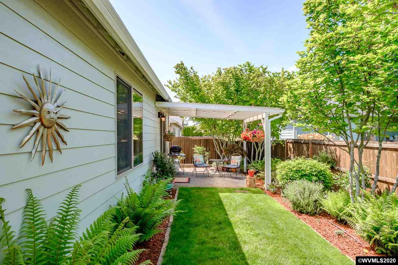 1047 Filbert Street Jefferson, OR 97352 - Photo 34 of 39 Gallery Image 34