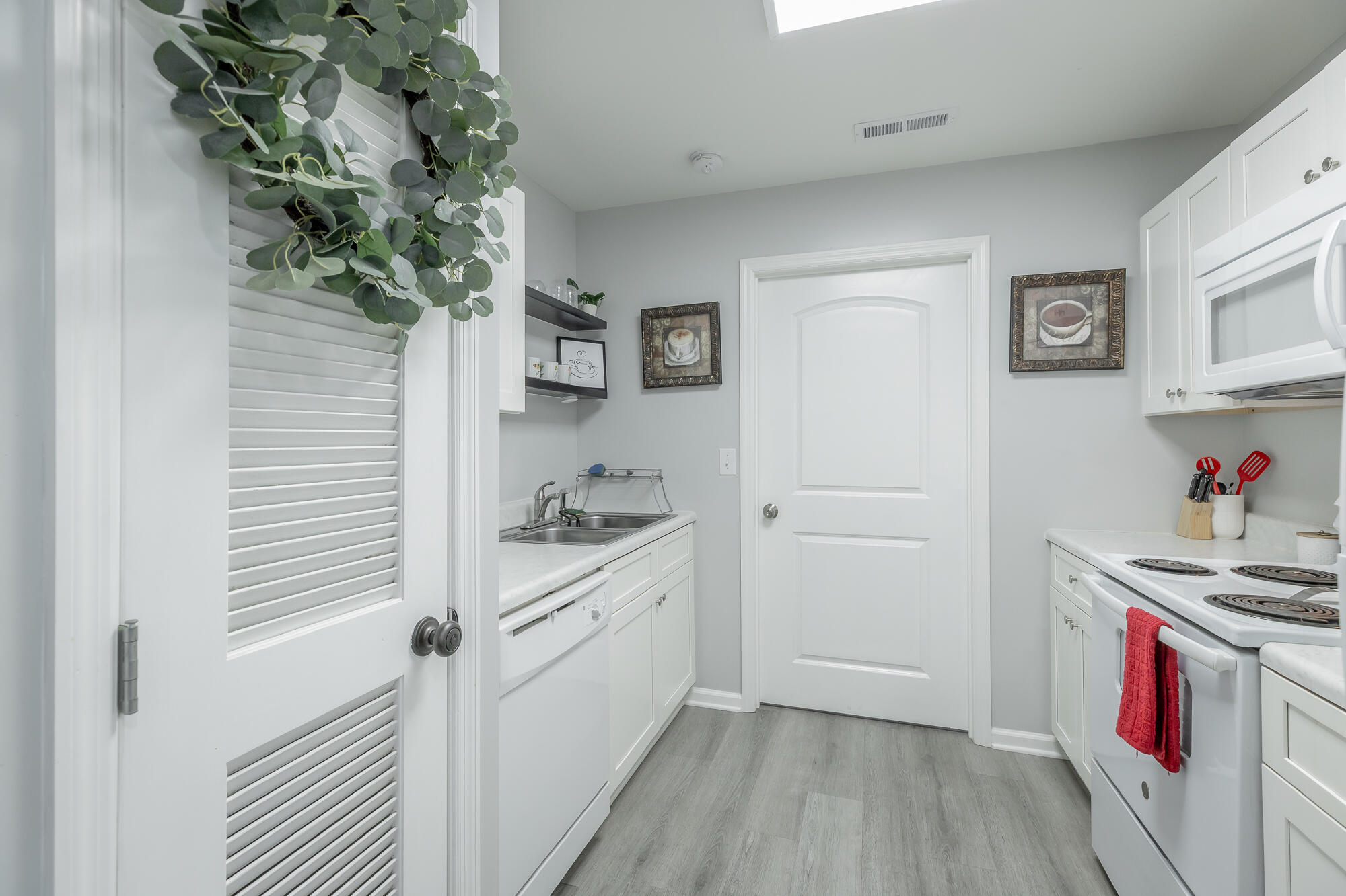 575 Irondale Road South Pittsburg, TN 37380 - Photo 12 of 53 575 Irondale Road HD-27