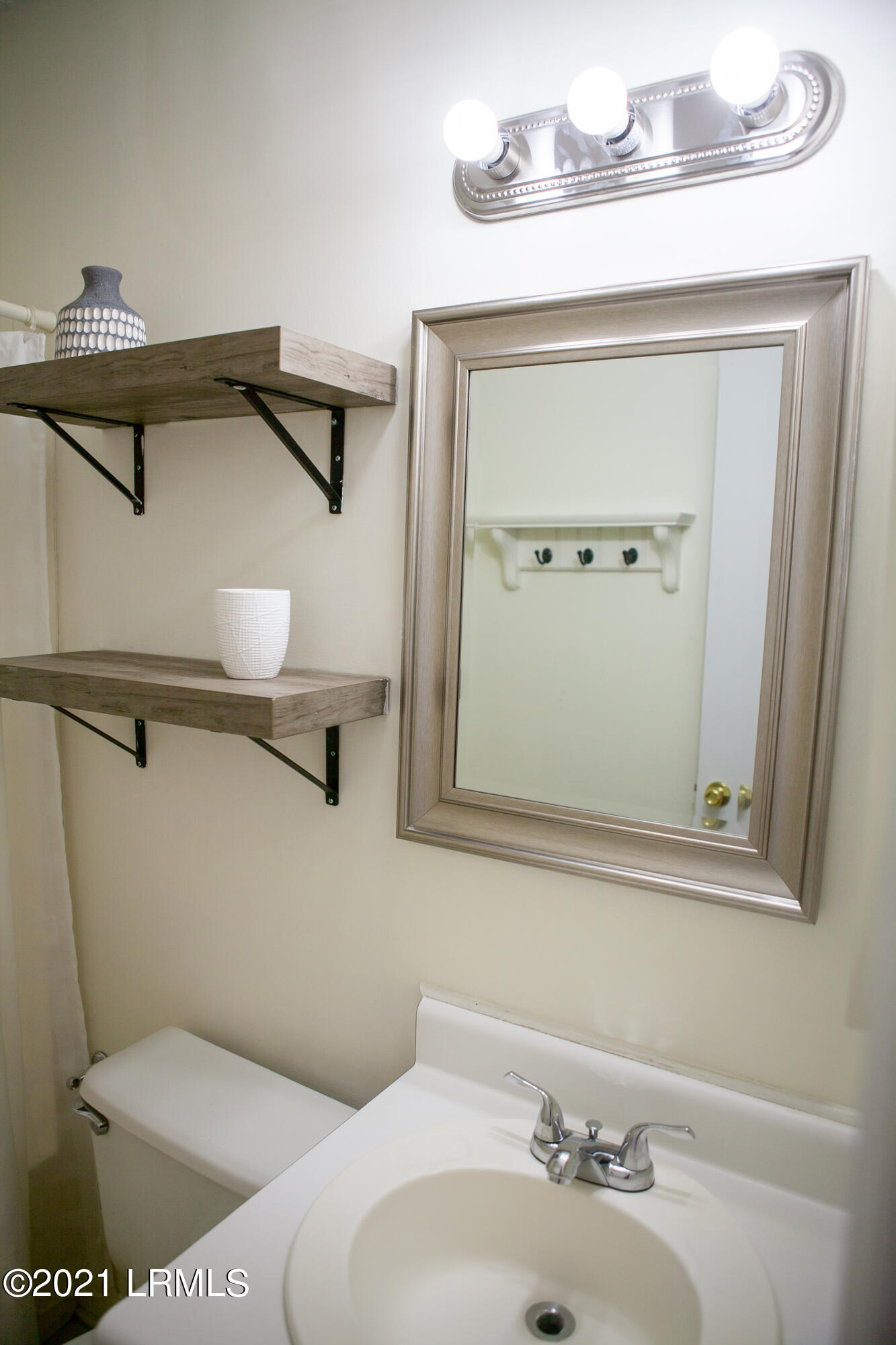 81 North Hermitage Road Beaufort, SC 29902 - Photo 23 of 29 IMG_8046