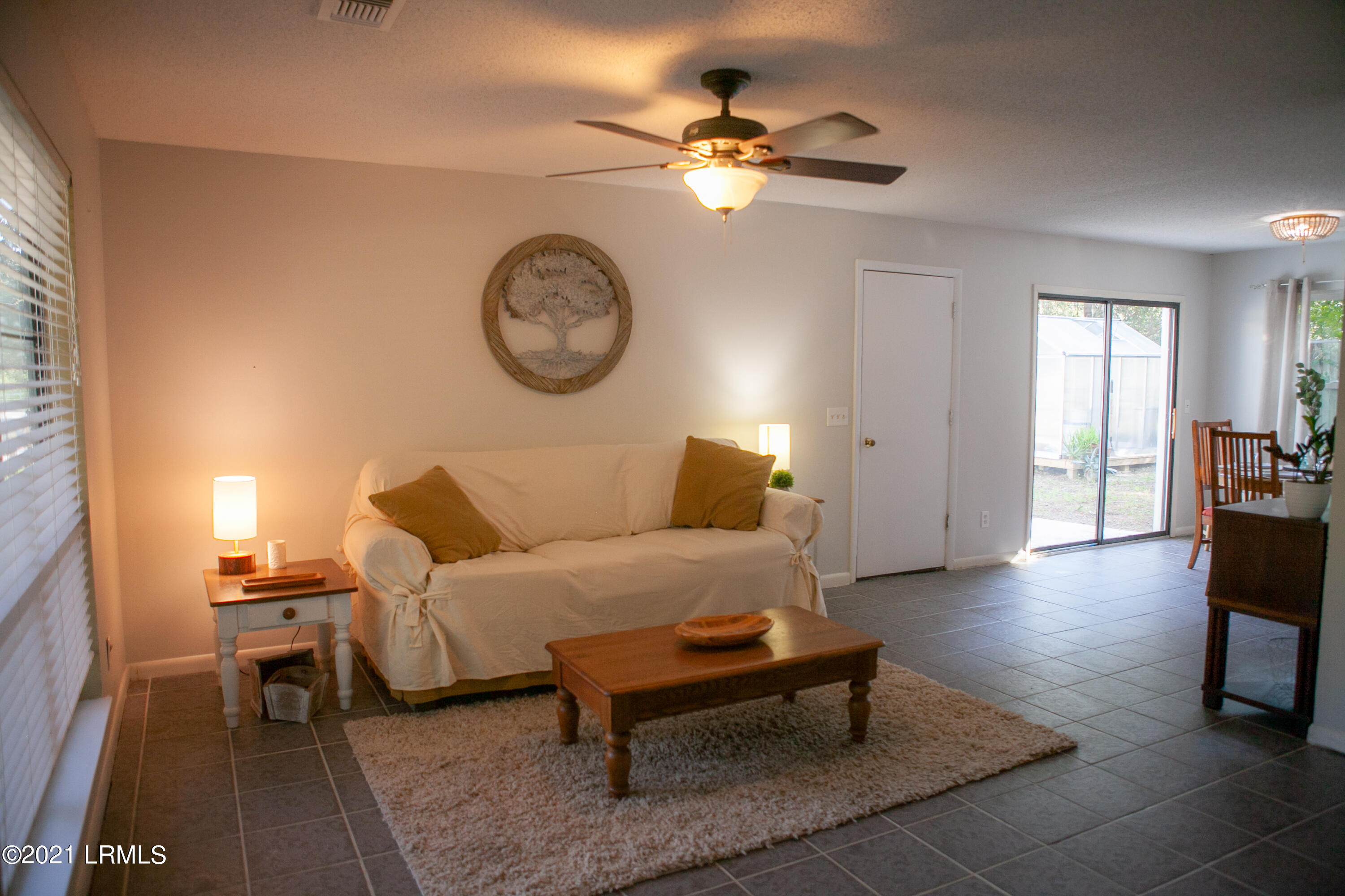 81 North Hermitage Road Beaufort, SC 29902 - Photo 8 of 29 IMG_7996
