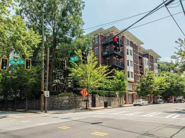 $2,495 | 850 Piedmont Avenue Northeast, Unit 2502, Atlanta, GA 30308