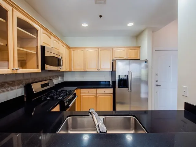 $2,495 | 850 Piedmont Avenue Northeast, Unit 2502, Atlanta, GA 30308