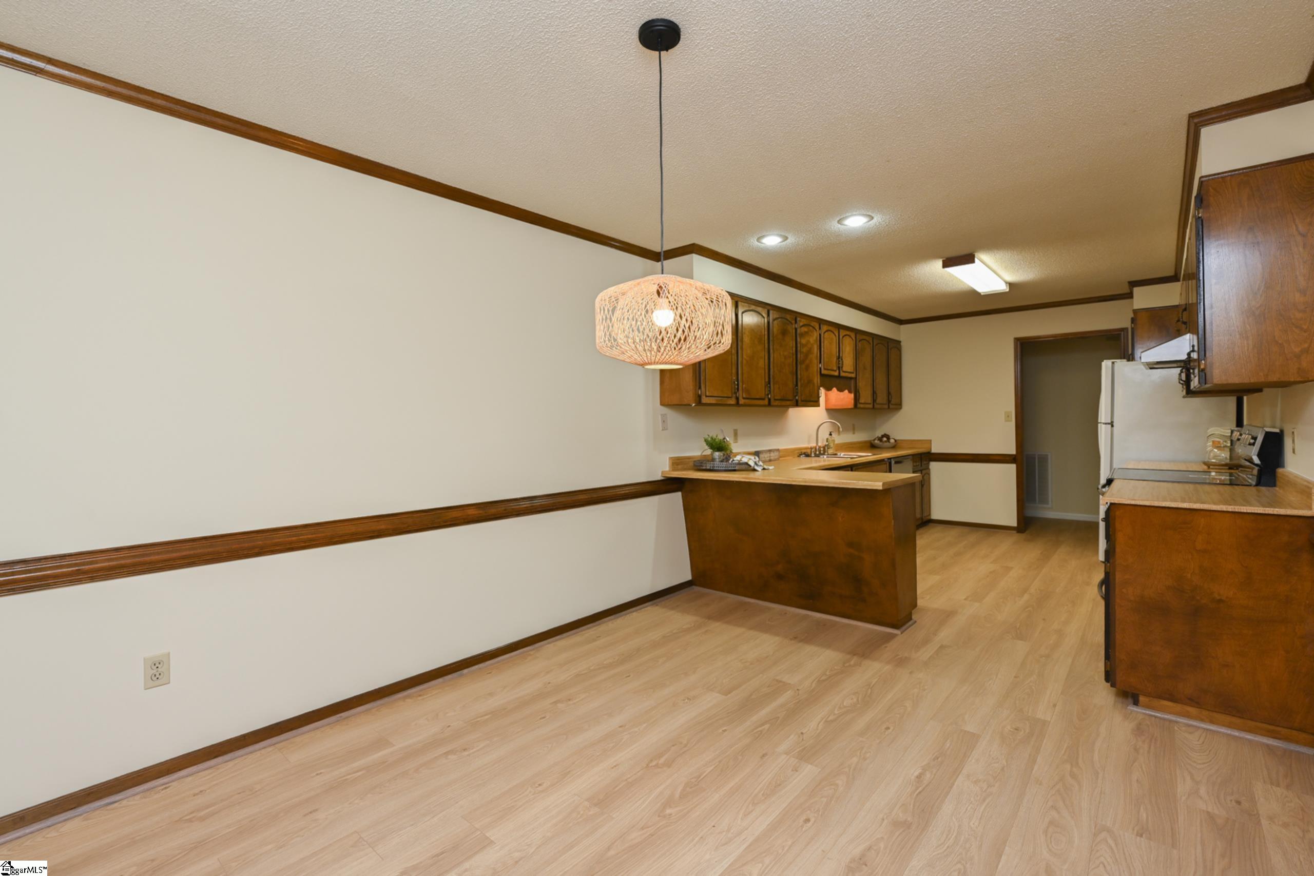101 State Rd S-42-9768 Greer, SC 29651 - Photo 8 of 27 Gallery Image 8