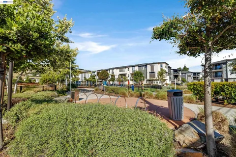 $699,999 | 29259 Hub Court, Hayward, CA 94544