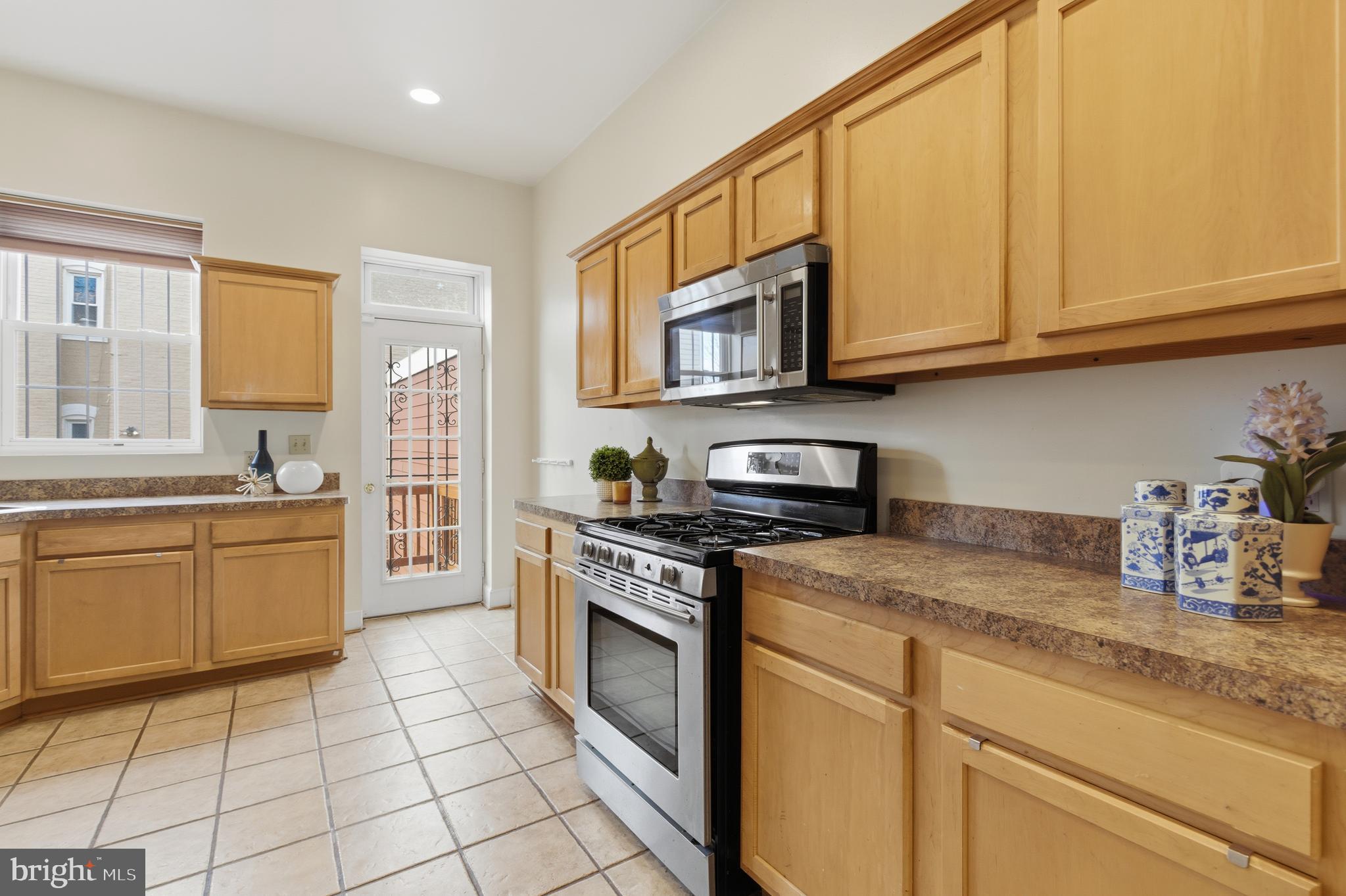 630 13th Street Northeast Washington, DC 20002 - Photo 9 of 30