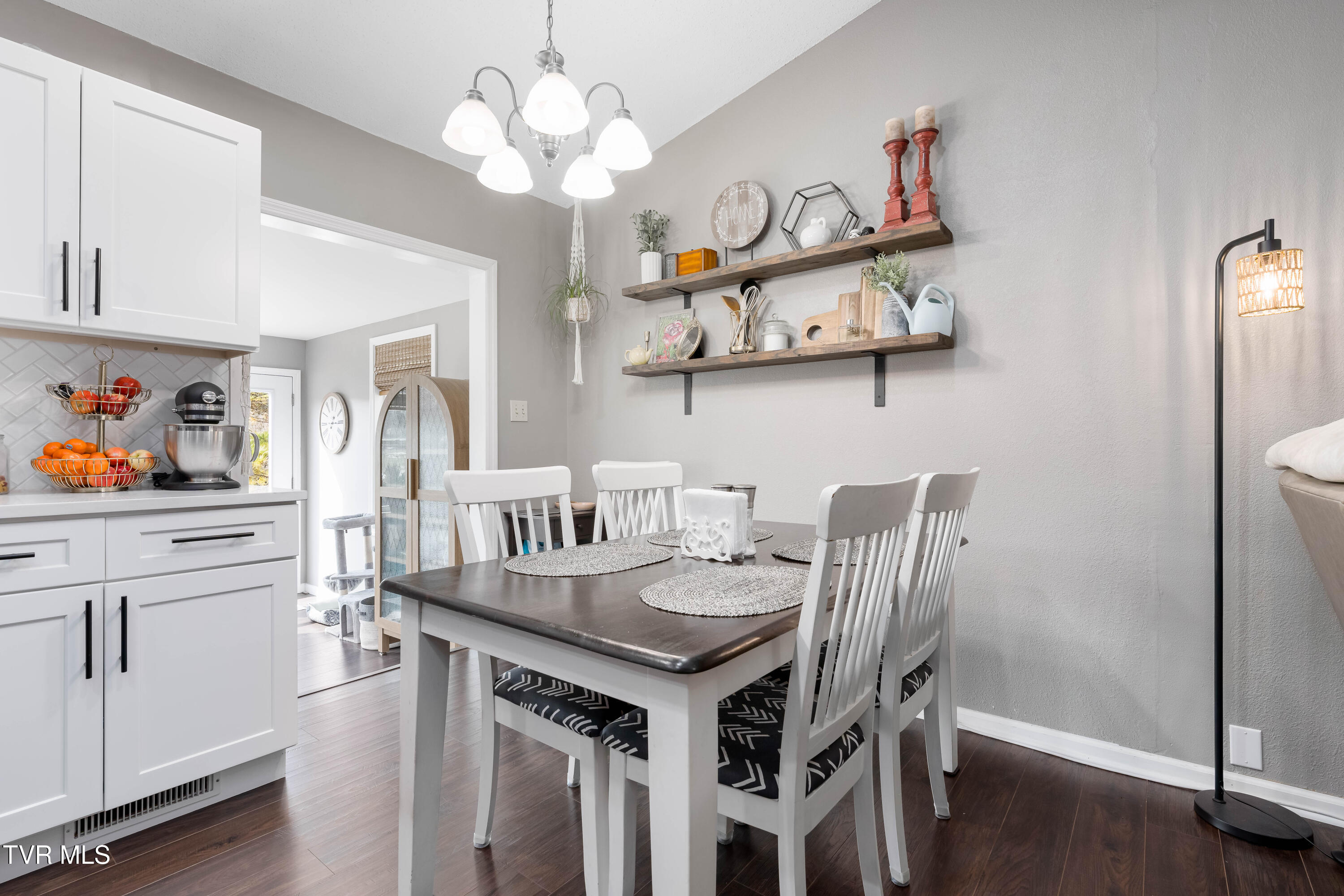 125 Rosebud Lane Gray, TN 37615 - Photo 14 of 66 125 Rosebud Ln (50 of 75)