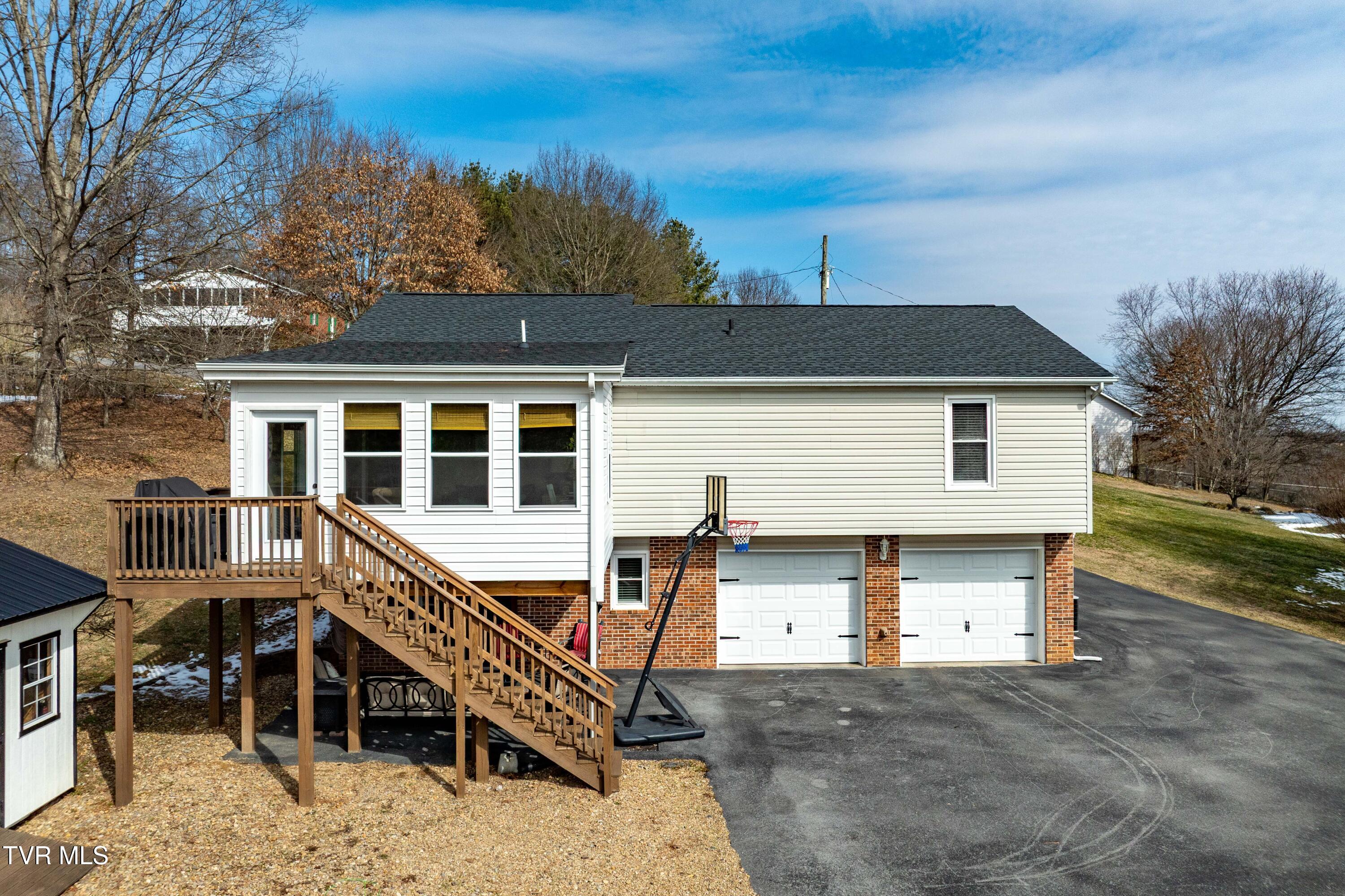 125 Rosebud Lane Gray, TN 37615 - Photo 39 of 66 125 Rosebud Ln (17 of 75)