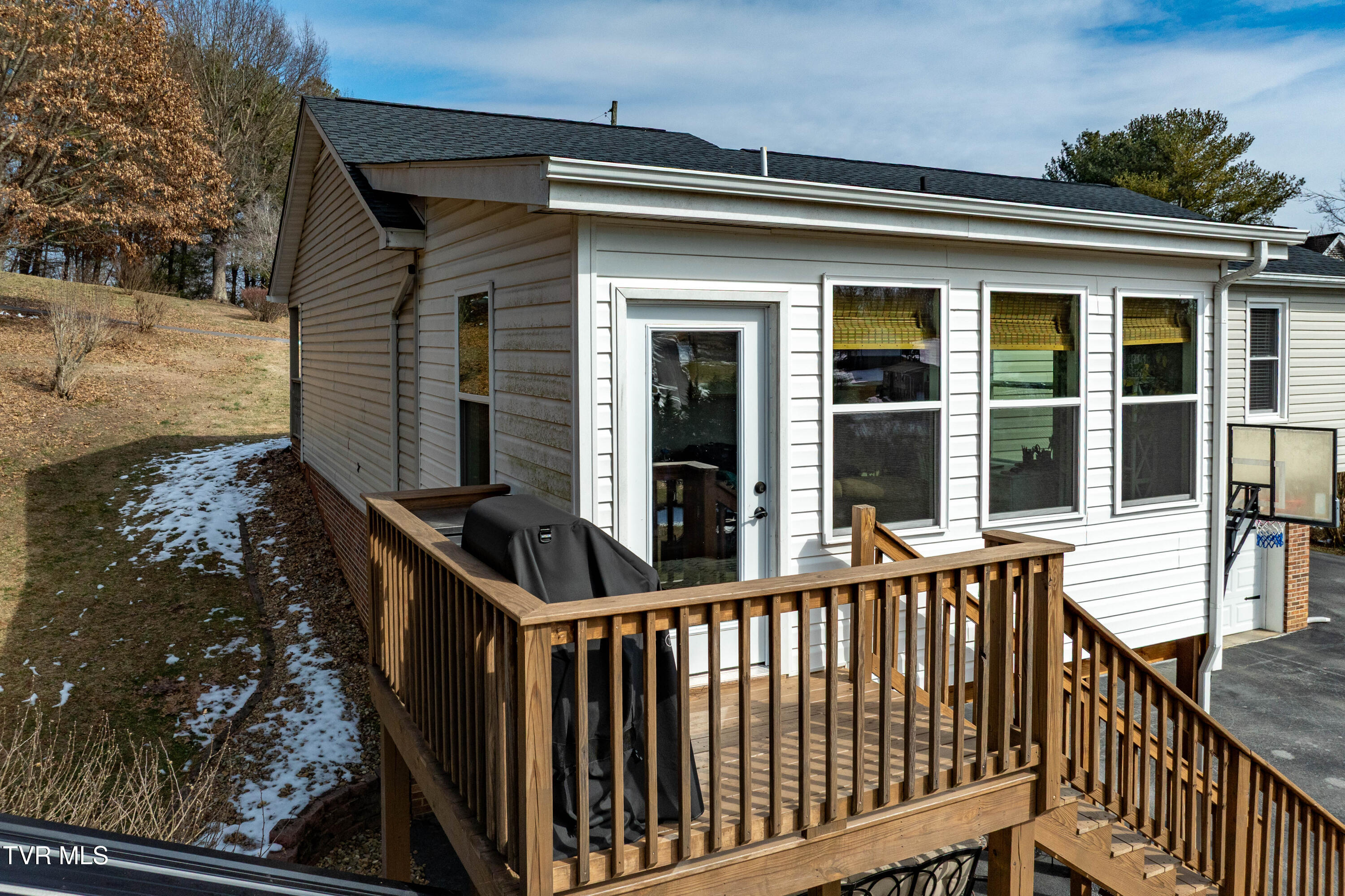 125 Rosebud Lane Gray, TN 37615 - Photo 41 of 66 125 Rosebud Ln (19 of 75)