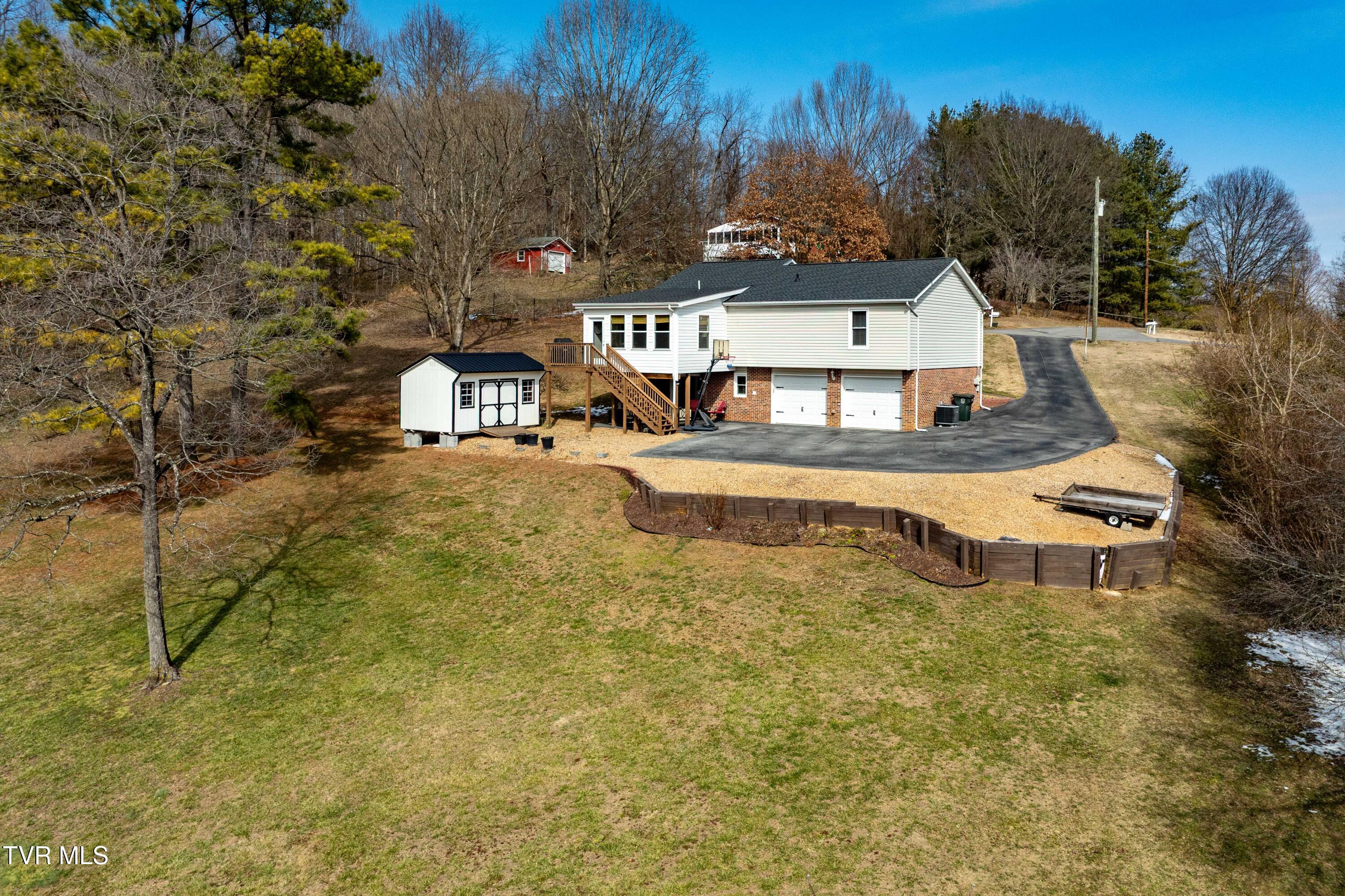 125 Rosebud Lane Gray, TN 37615 - Photo 42 of 66 125 Rosebud Ln (20 of 75)
