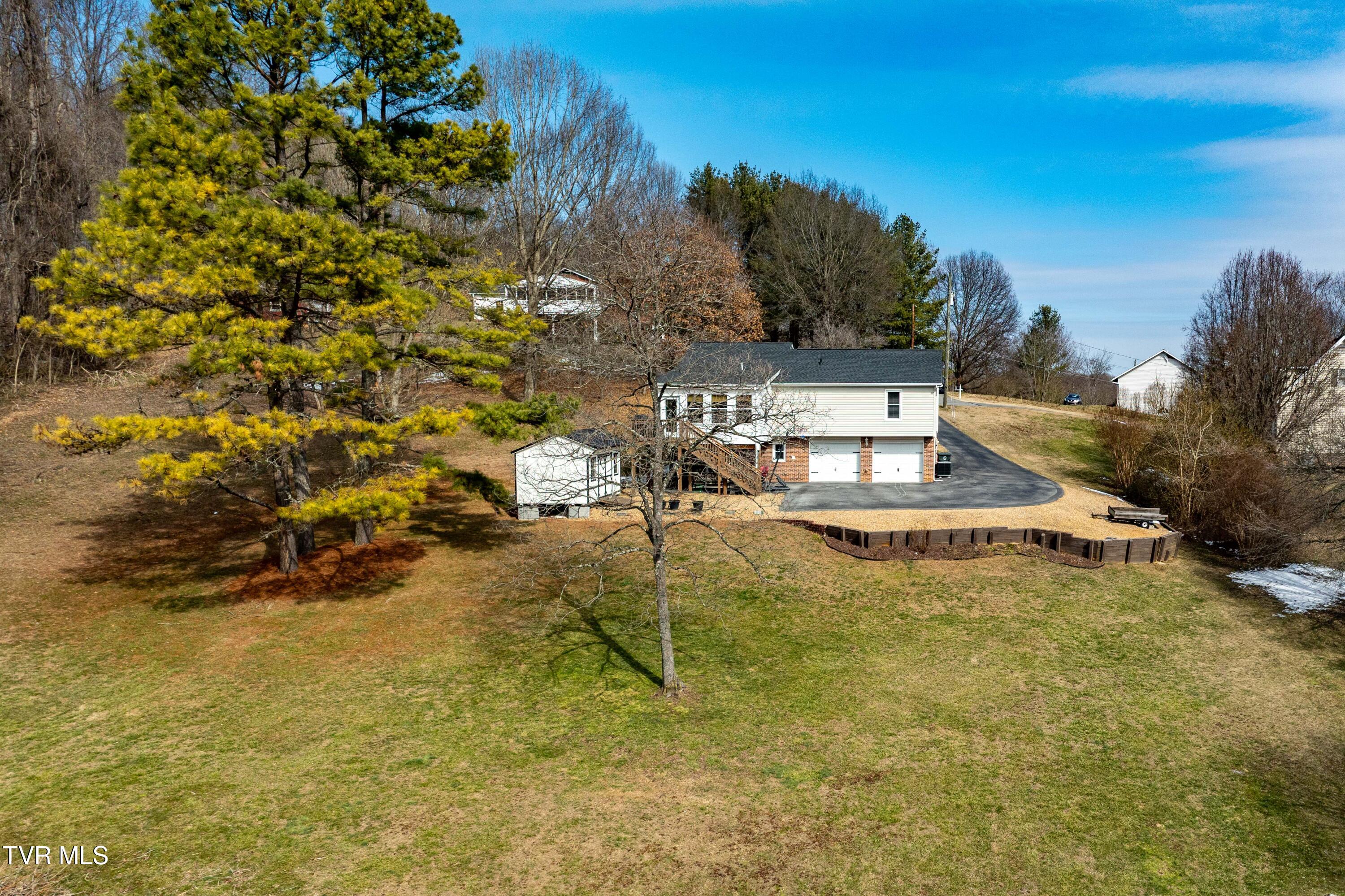 125 Rosebud Lane Gray, TN 37615 - Photo 43 of 66 125 Rosebud Ln (21 of 75)