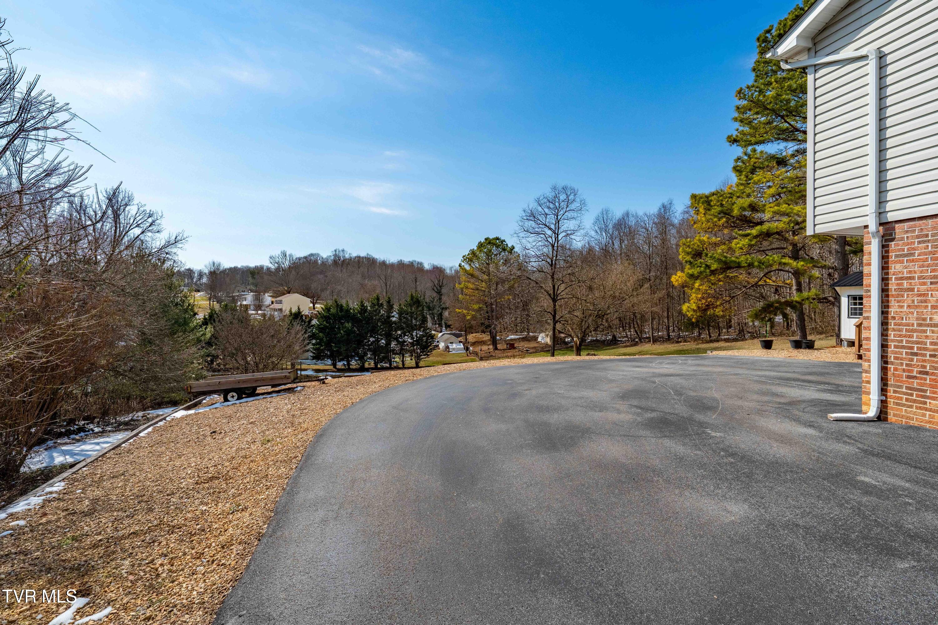 125 Rosebud Lane Gray, TN 37615 - Photo 52 of 66 125 Rosebud Ln (34 of 75)