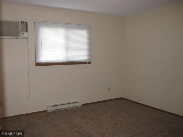 $1,025 | 1380 Heritage Drive, New Richmond, WI 54017