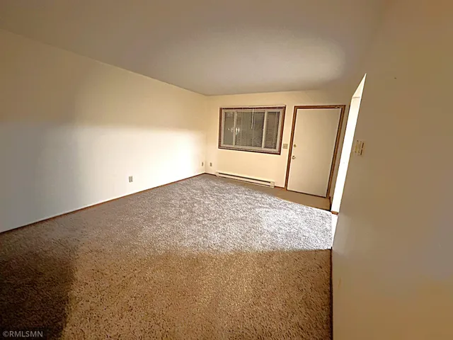 $1,025 | 1380 Heritage Drive, Unit 13, New Richmond, WI 54017