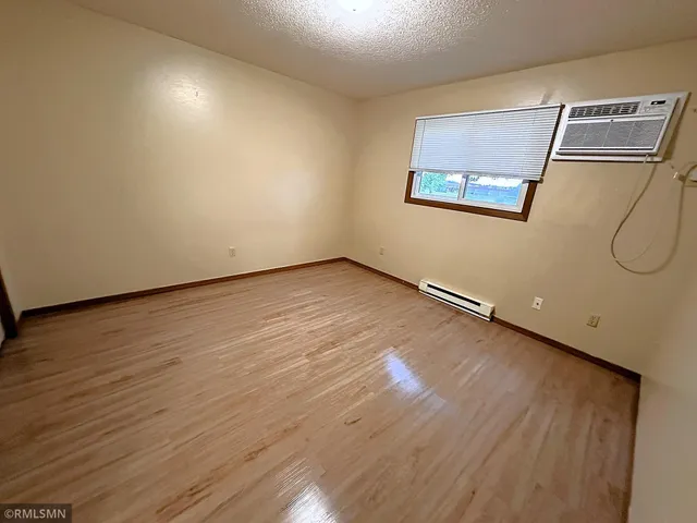 $1,025 | 1380 Heritage Drive, New Richmond, WI 54017