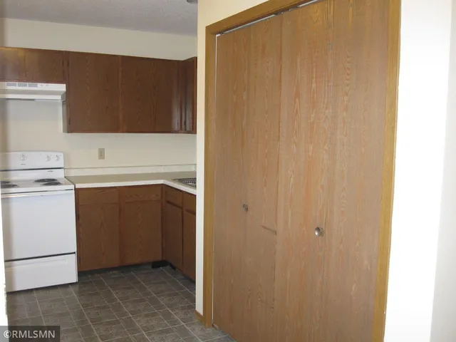 $1,025 | 1380 Heritage Drive, New Richmond, WI 54017