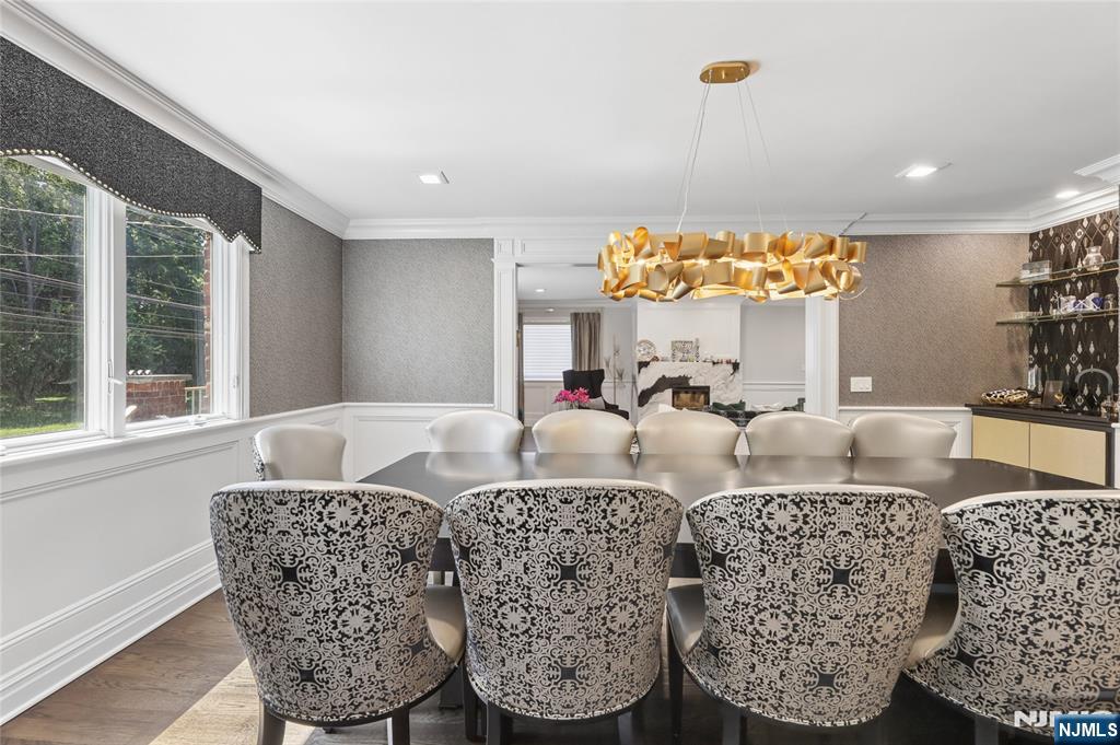 1474 Windsor Road Teaneck, NJ 07666 - Photo 6 of 41