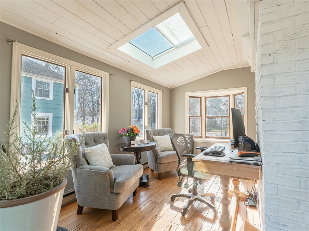 87 Bridle Path Road Springfield, MA 01118 - Photo 9 of 35