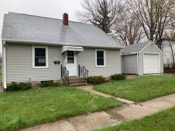 $145,000 | 707 Minnesota Avenue Southeast, Willmar, MN 56201