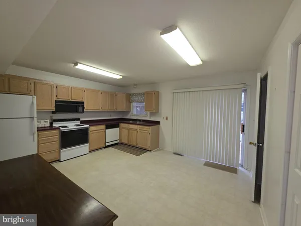 $399,500 | 153 Captains Quarters Road, Unit 6, Ocean City, MD 21842