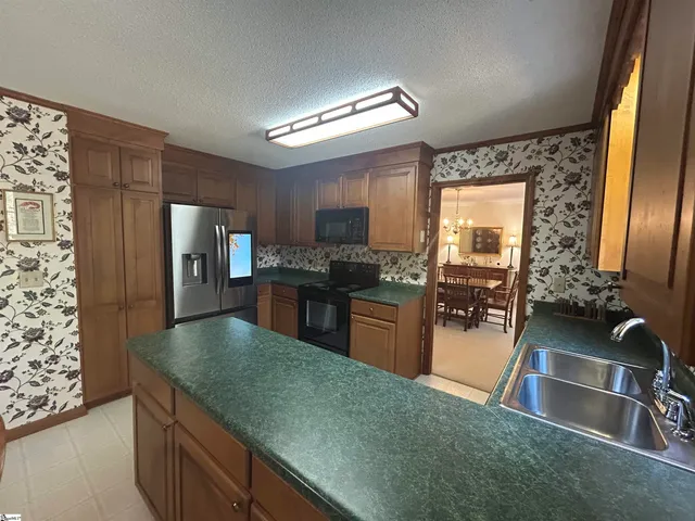 $382,500 | 98 Huntingdon Road, Clinton, SC 29325