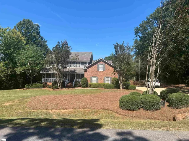 $382,500 | 98 Huntingdon Road, Clinton, SC 29325