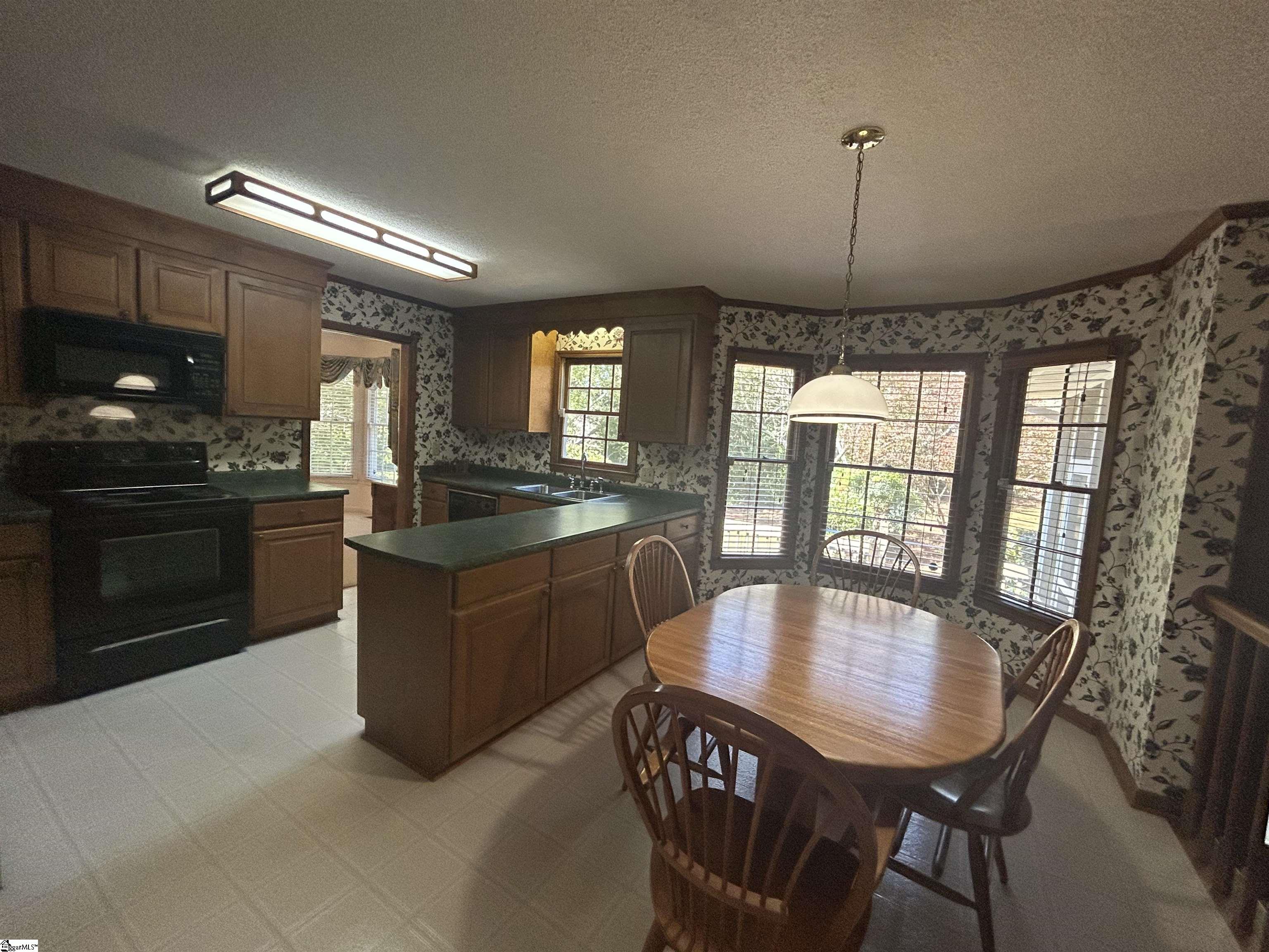 98 Huntingdon Road Clinton, SC 29325 - Photo 21 of 50