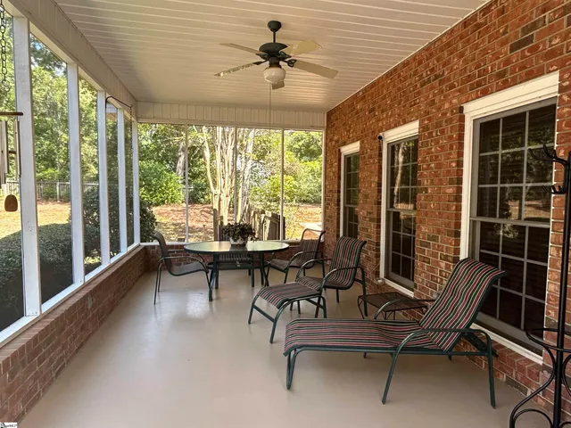 $382,500 | 98 Huntingdon Road, Clinton, SC 29325