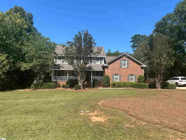 $382,500 | 98 Huntingdon Road, Clinton, SC 29325