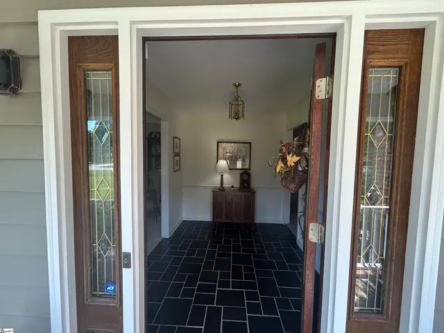 $382,500 | 98 Huntingdon Road, Clinton, SC 29325