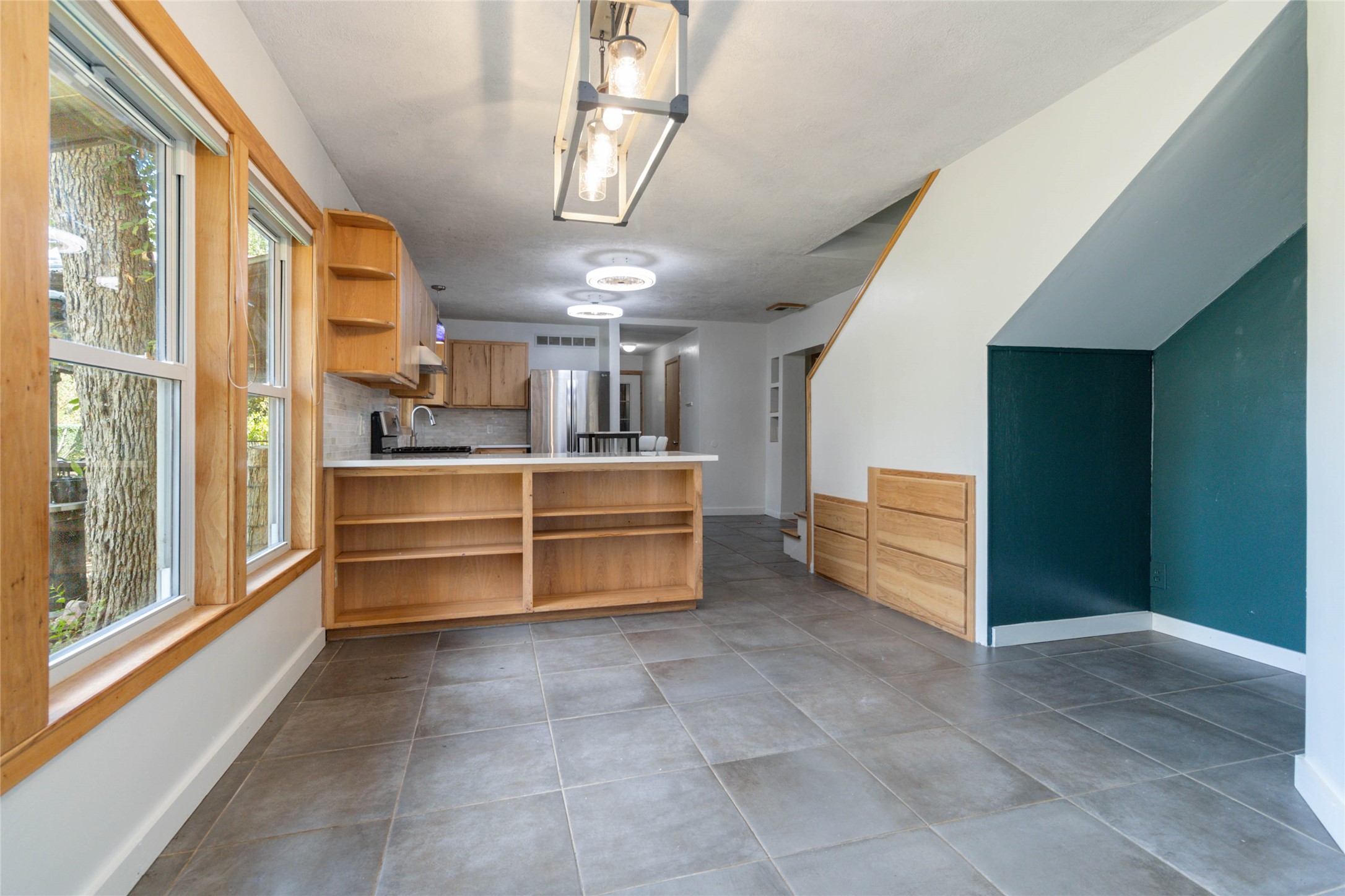 180 Ironstone Road Smithville, TX 78957 - Photo 33 of 37 a view of entryway and kitchen