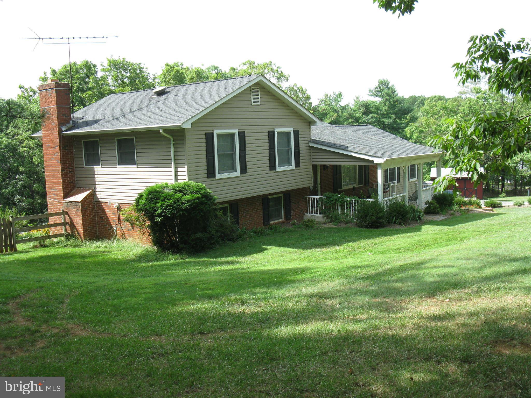 6377 Old Bust Head Road Warrenton, VA 20187 - Photo 2 of 30 Exterior (Front)