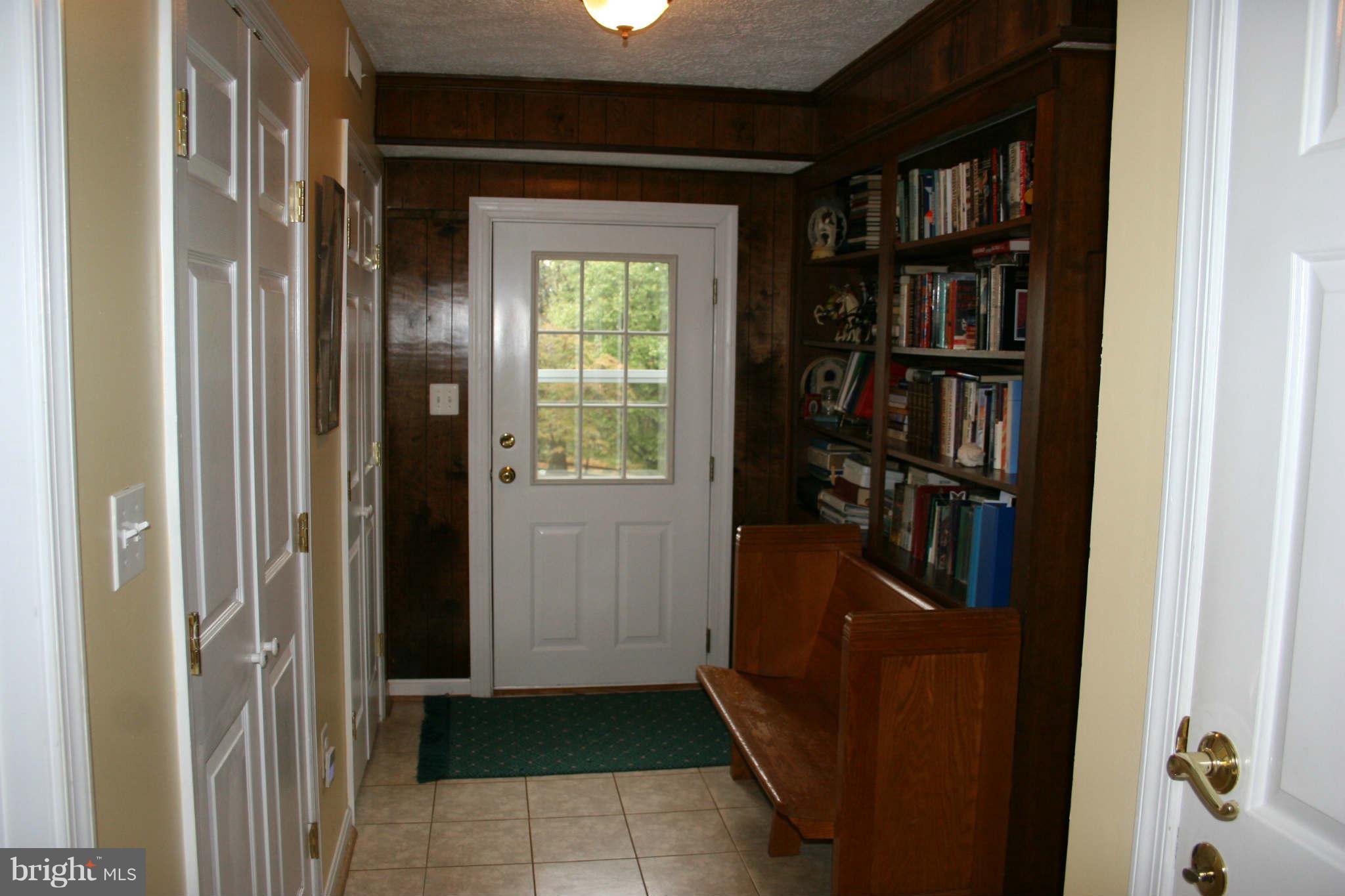 6377 Old Bust Head Road Warrenton, VA 20187 - Photo 22 of 30 Mud Room