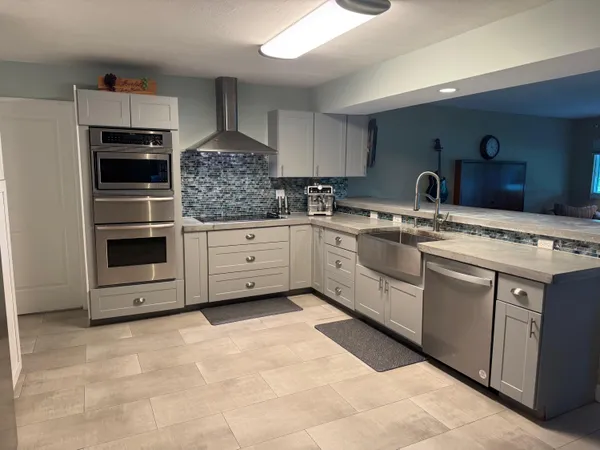 $1,141,000 | 6563 Paul Mar Drive, Lake Worth, FL 33462