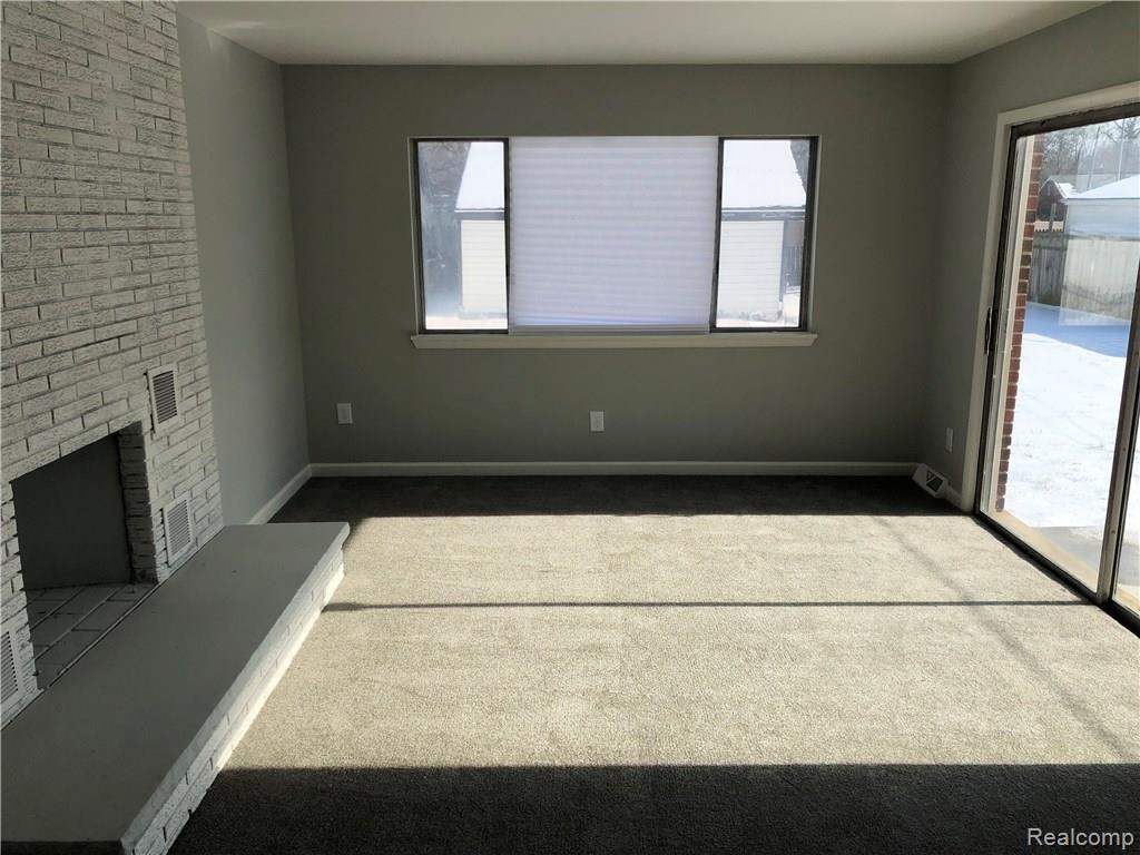 15736 Ashton Road Detroit, MI 48223 - Photo 10 of 14 IMG_1536.JPG