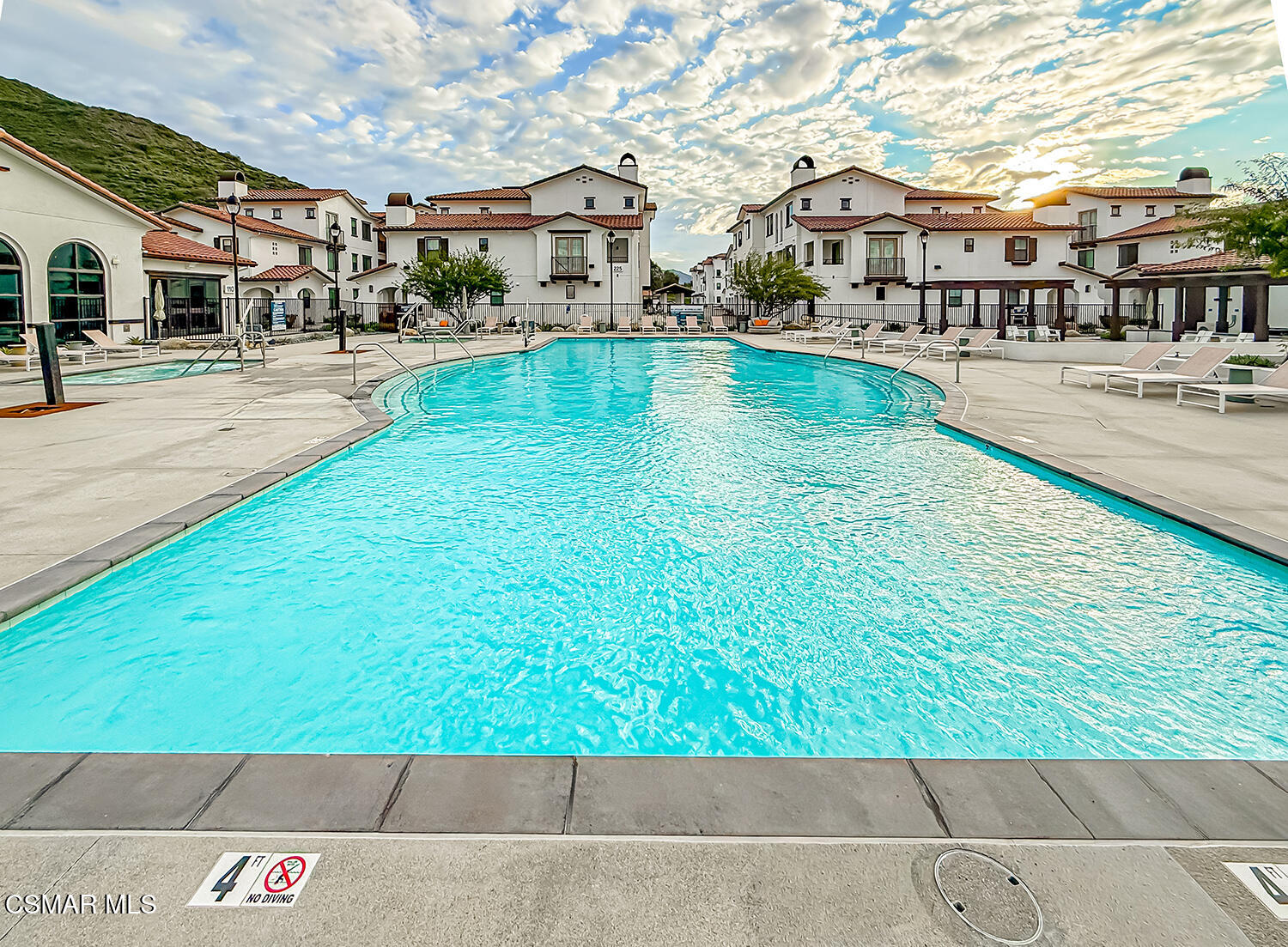 335 Fraser Point Camarillo, CA 93012 - Photo 67 of 85 kResort Style Living5