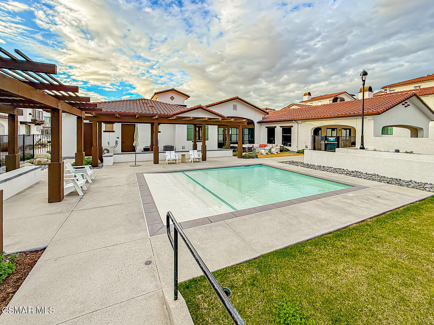 335 Fraser Point Camarillo, CA 93012 - Photo 69 of 85 kResort Style Living7