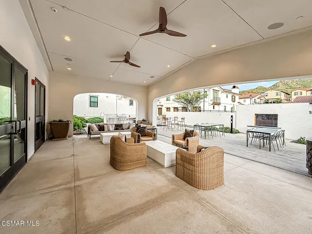 $949,900 | 335 Fraser Point, Camarillo, CA 93012