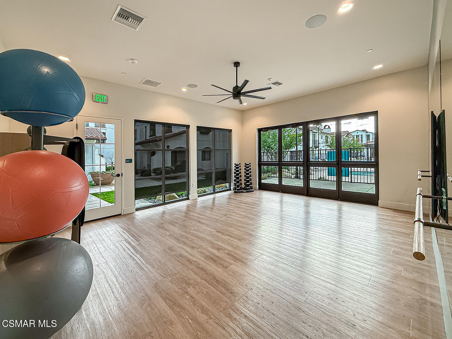 335 Fraser Point Camarillo, CA 93012 - Photo 74 of 85 a view of a livingroom with furniture and a large window