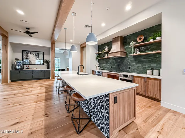 $949,900 | 335 Fraser Point, Camarillo, CA 93012