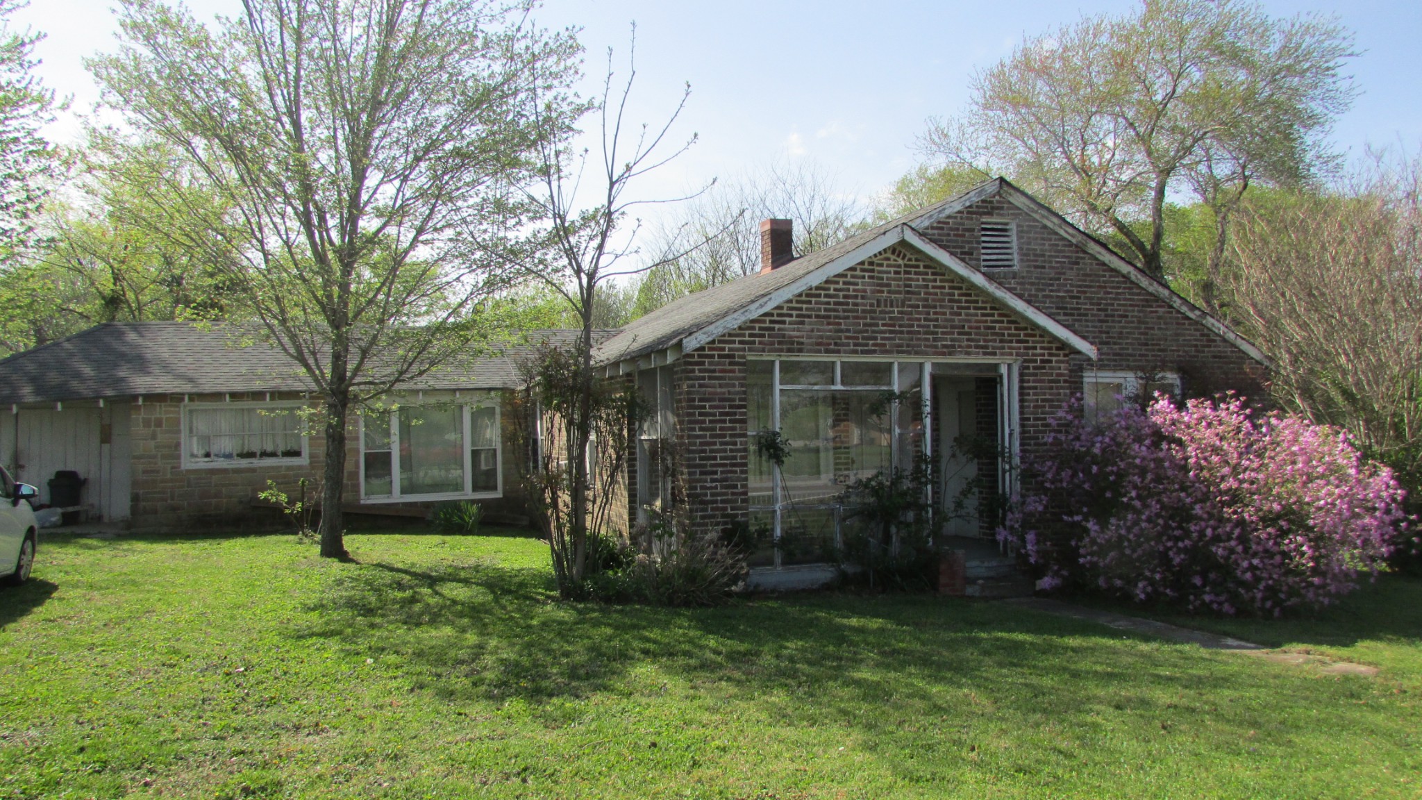 1133 Rabbit Trail Road Five Points, TN 38457 - Photo 3 of 11 a front view of house with a garden