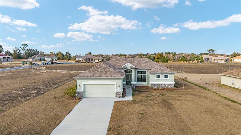 1499 East Pegasus Lane Inverness, FL 34453 - Photo 41 of 46 a view of a house with a terrace