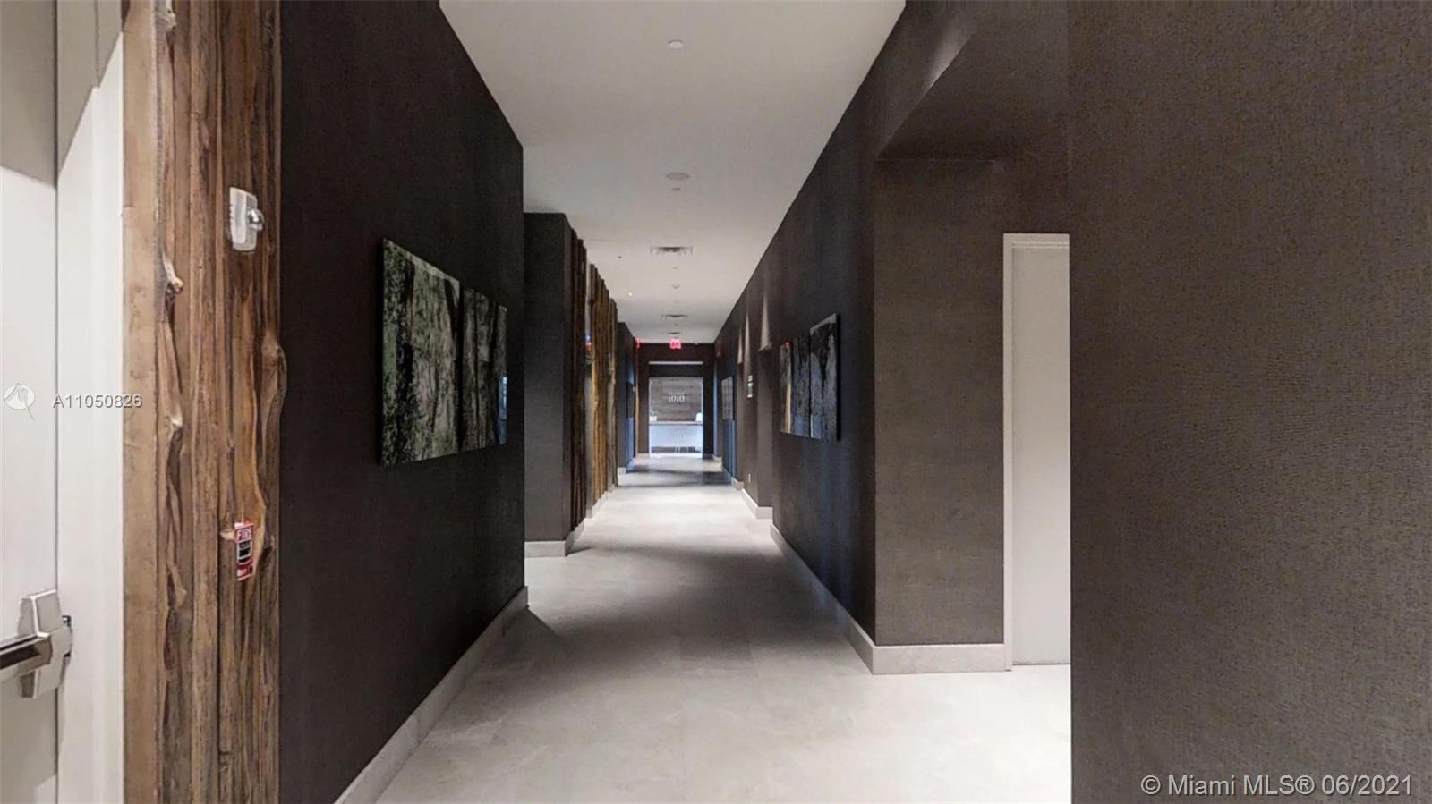 1010 Brickell Avenue, Unit 3209 Miami, FL 33131 - Photo 23 of 31