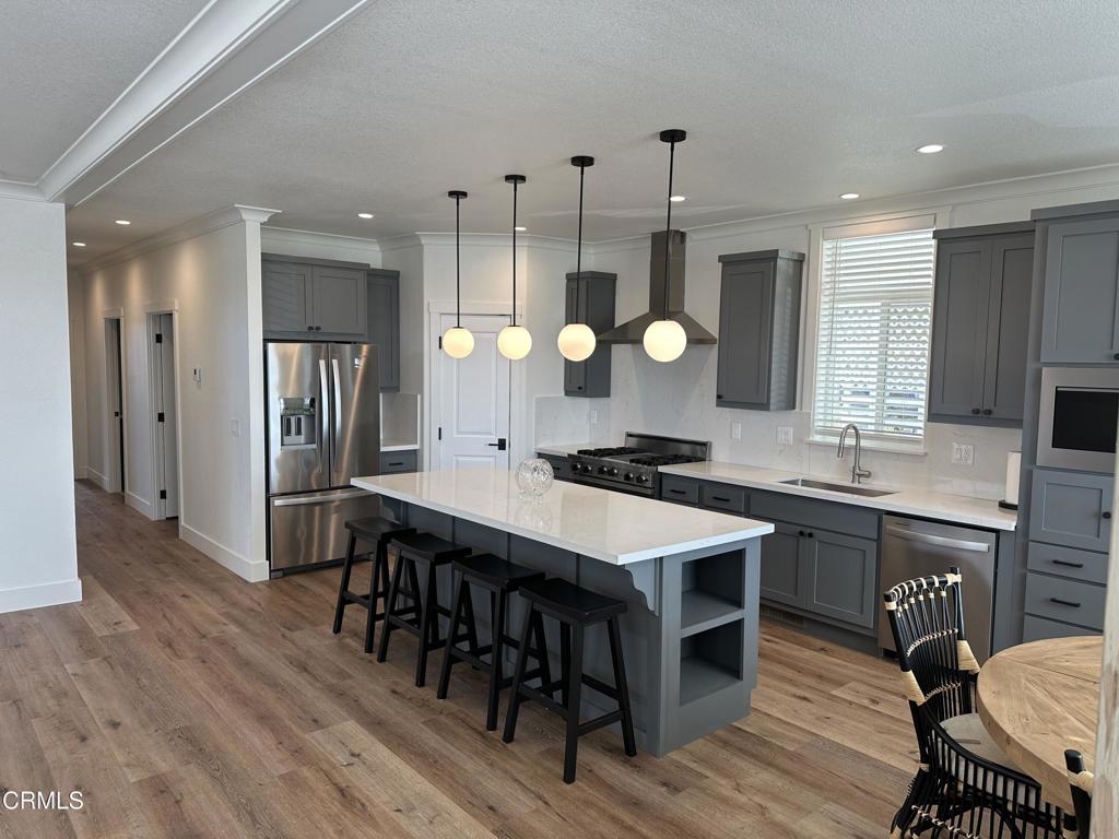 6180 Via Real, Unit 52 Carpinteria, CA 93013 - Photo 5 of 23 Kitchen