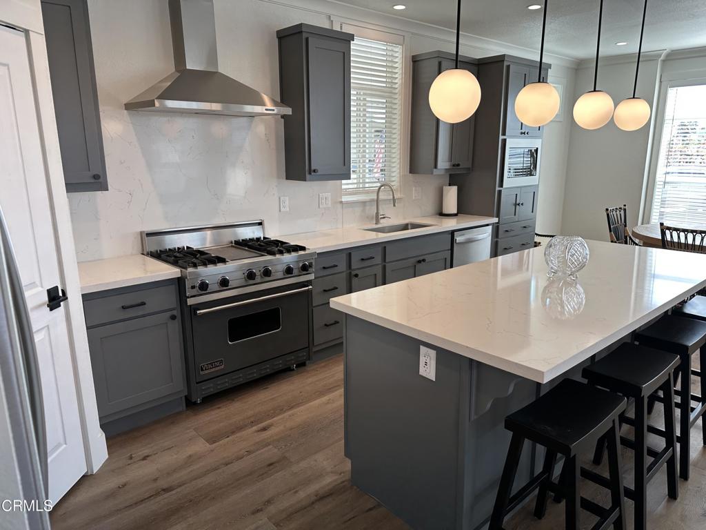 6180 Via Real, Unit 52 Carpinteria, CA 93013 - Photo 7 of 23 Kitchen