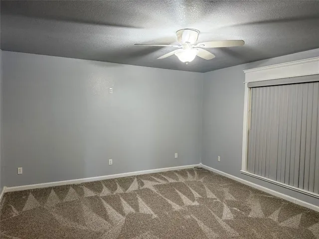 en view of an empty room