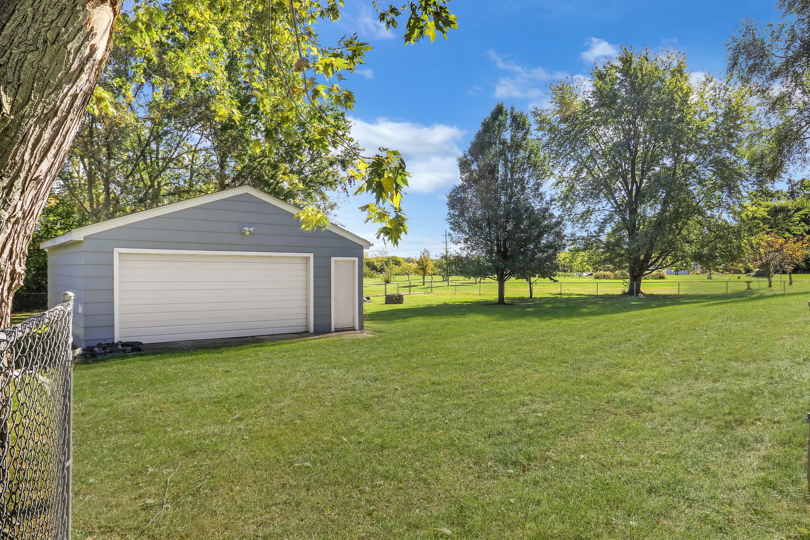 39325 North Winchester Road Wadsworth, IL 60083 - Photo 4 of 35 Gallery Image 4