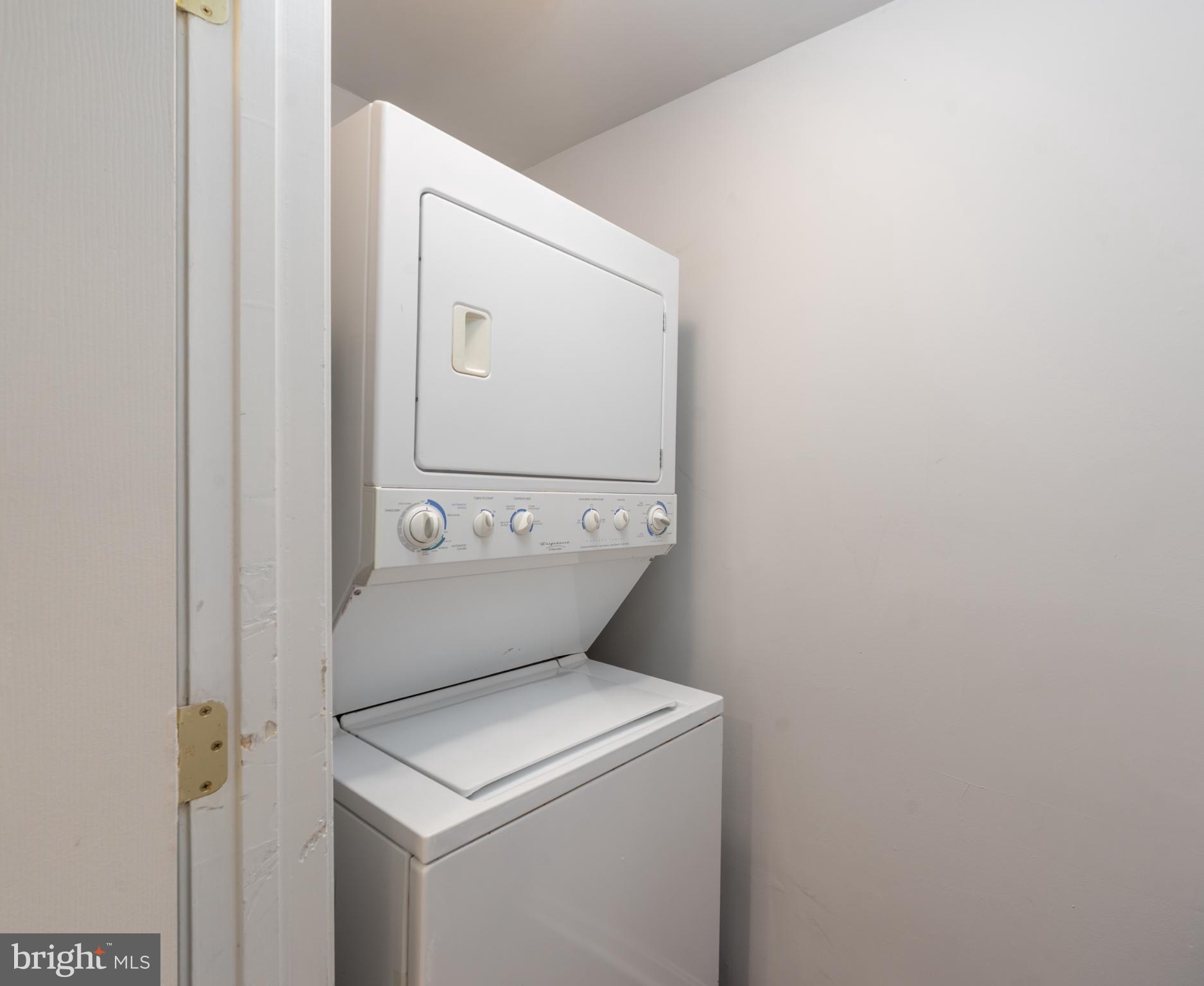 14 East Mt Vernon Place, Unit 15 Baltimore, MD 21202 - Photo 18 of 29 a bathroom with a toilet and a sink