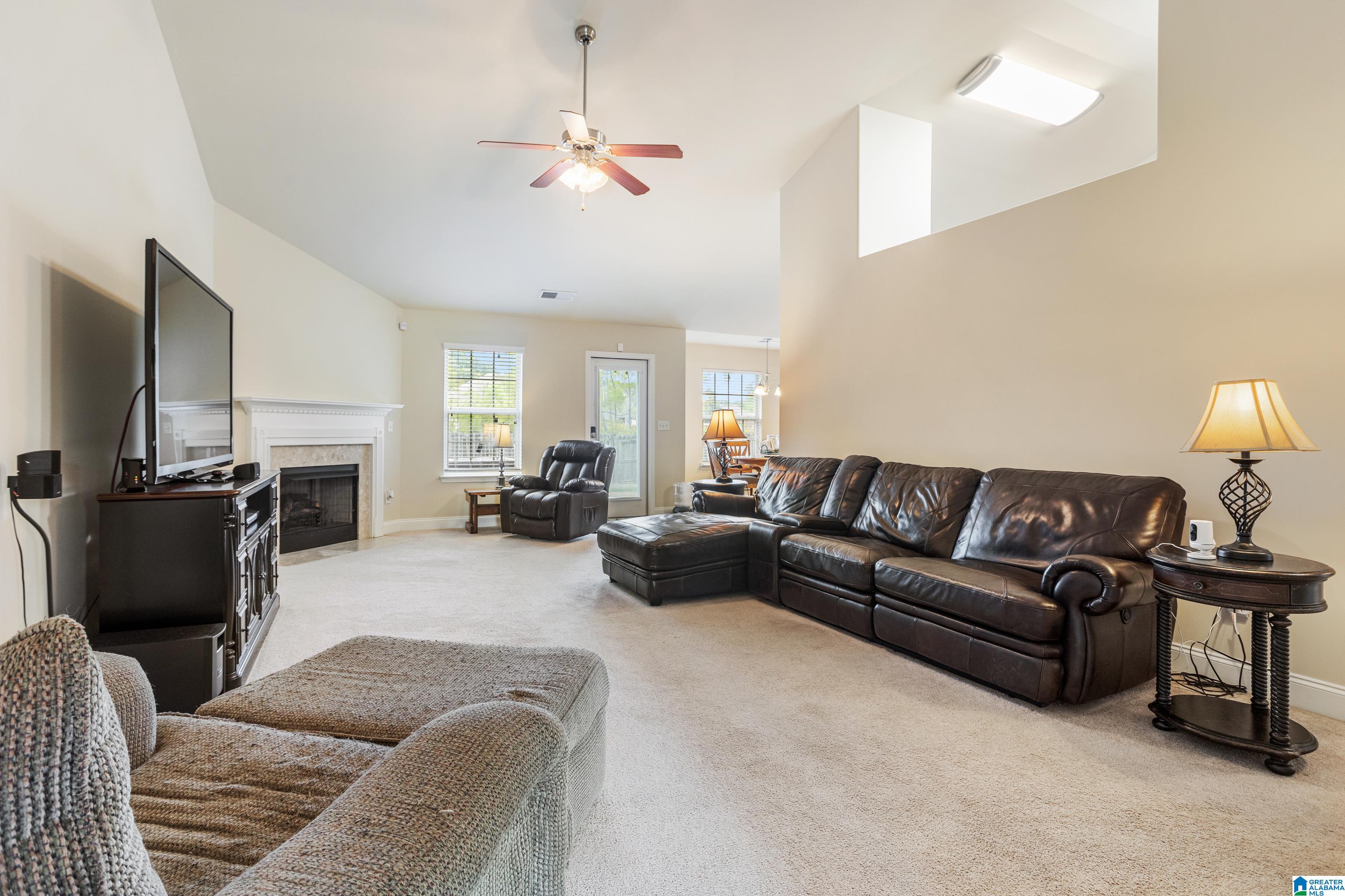 132 Barkley Lane Alabaster, AL 35007 - Photo 10 of 48 Gallery Image 10