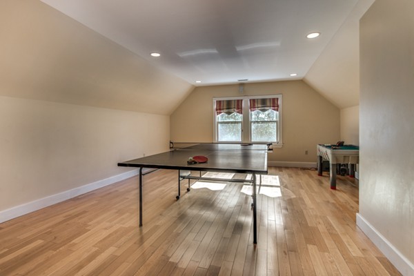 10 Carlton Road Marblehead, MA 01945 - Photo 27 of 30 Gallery Image 27