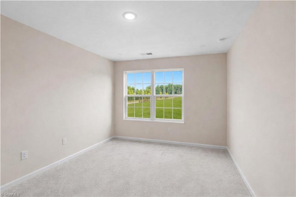 337 Kingscote Way King, NC 27021 - Photo 13 of 15